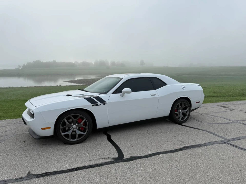2014 Dodge Challenger 3rd Gen - Image 7 of 8