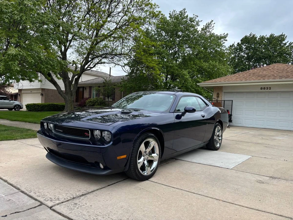 2014 Dodge Challenger 3rd Gen - Image 5 of 12