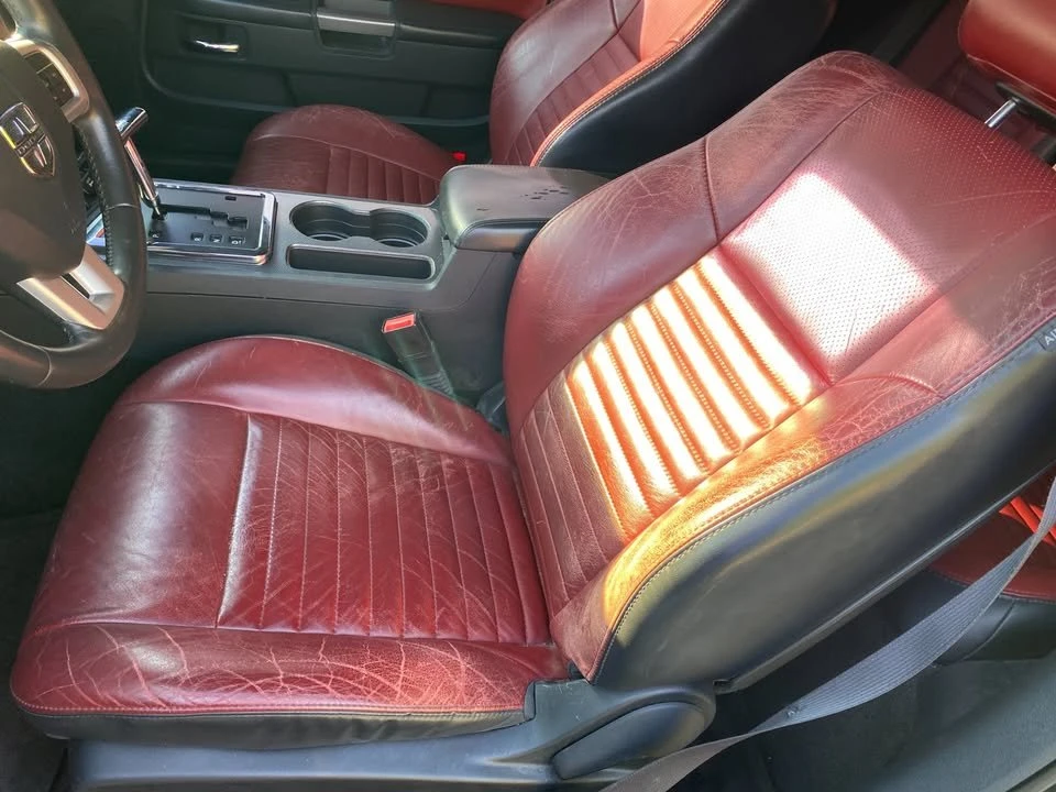 2014 Dodge Challenger 3rd Gen - Image 15 of 17