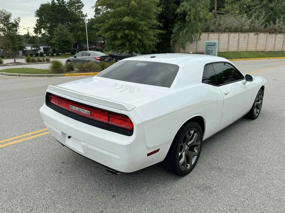 2014 Dodge Challenger 3rd Gen - Image 6 of 11