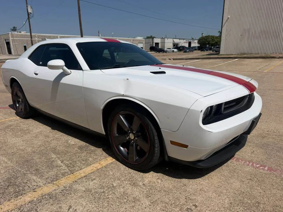 2014 Dodge Challenger 3rd Gen - Image 3 of 4