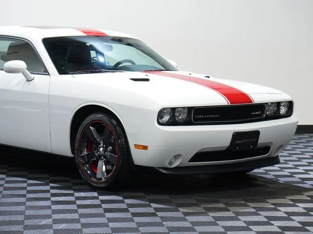 2014 Dodge Challenger 3rd Gen - Image 9 of 20