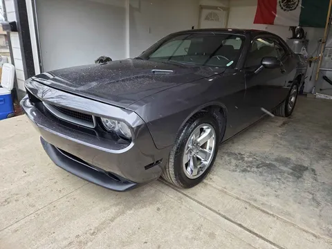 2014 Dodge Challenger SE Coupe 2D