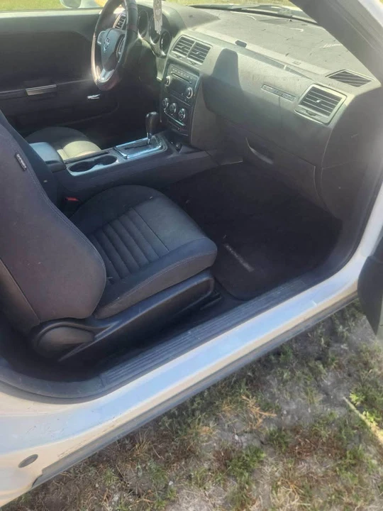 2014 Dodge Challenger 3rd Gen - Image 7 of 8