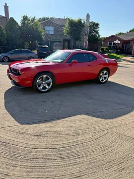 2014 Dodge Challenger SE Coupe 2D