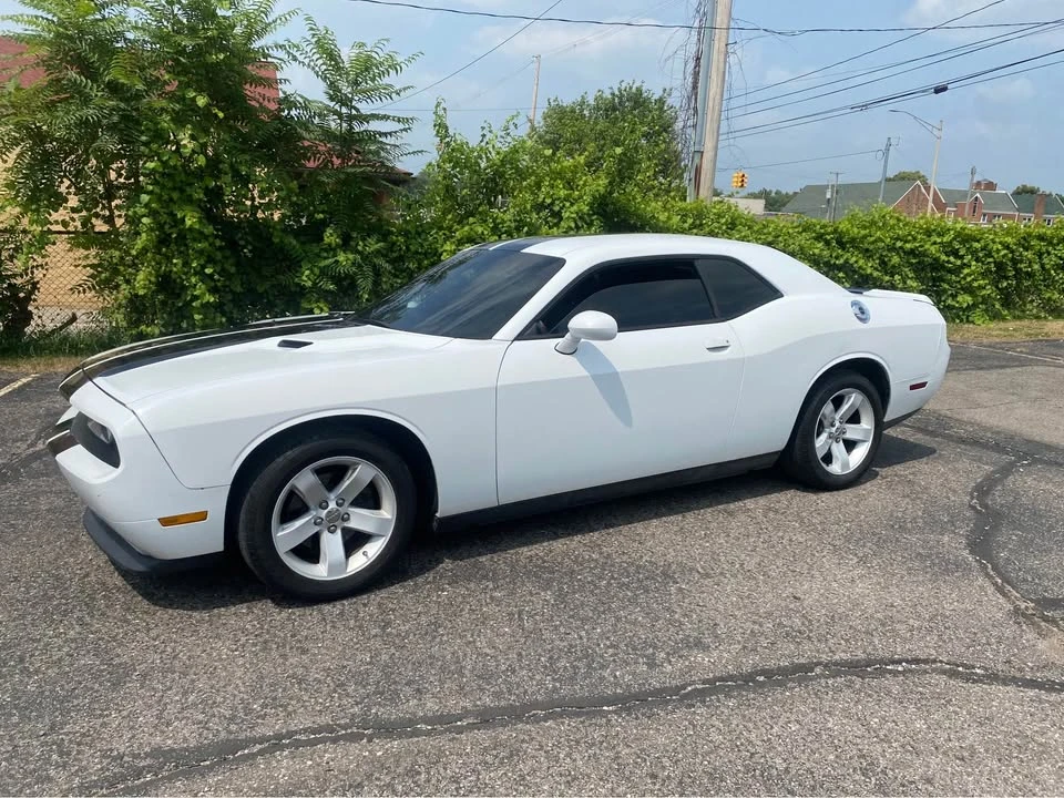 2014 Dodge Challenger 3rd Gen - Image 3 of 4