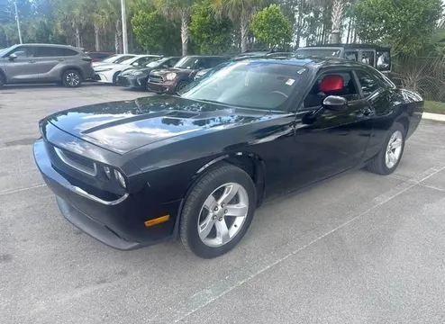 2014 Dodge Challenger SE Coupe 2D