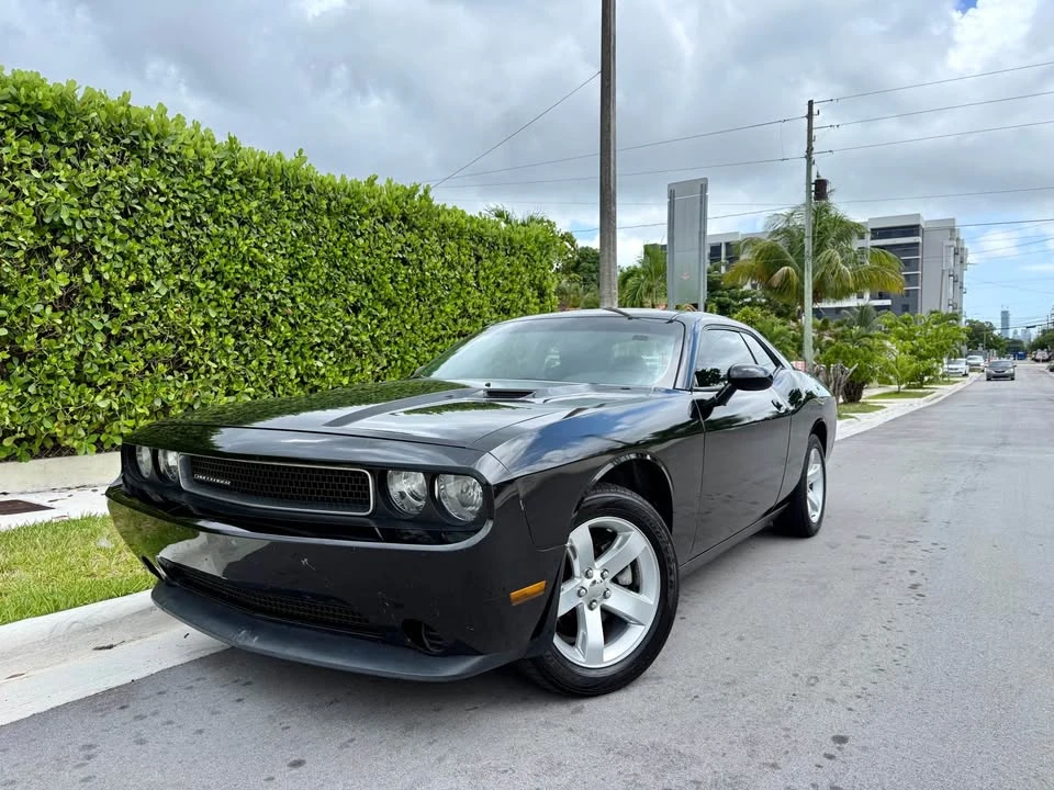2014 Dodge Challenger 3rd Gen - Image 4 of 16