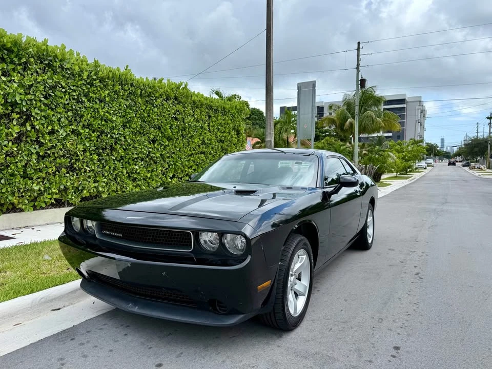 2014 Dodge Challenger 3rd Gen - Image 6 of 16