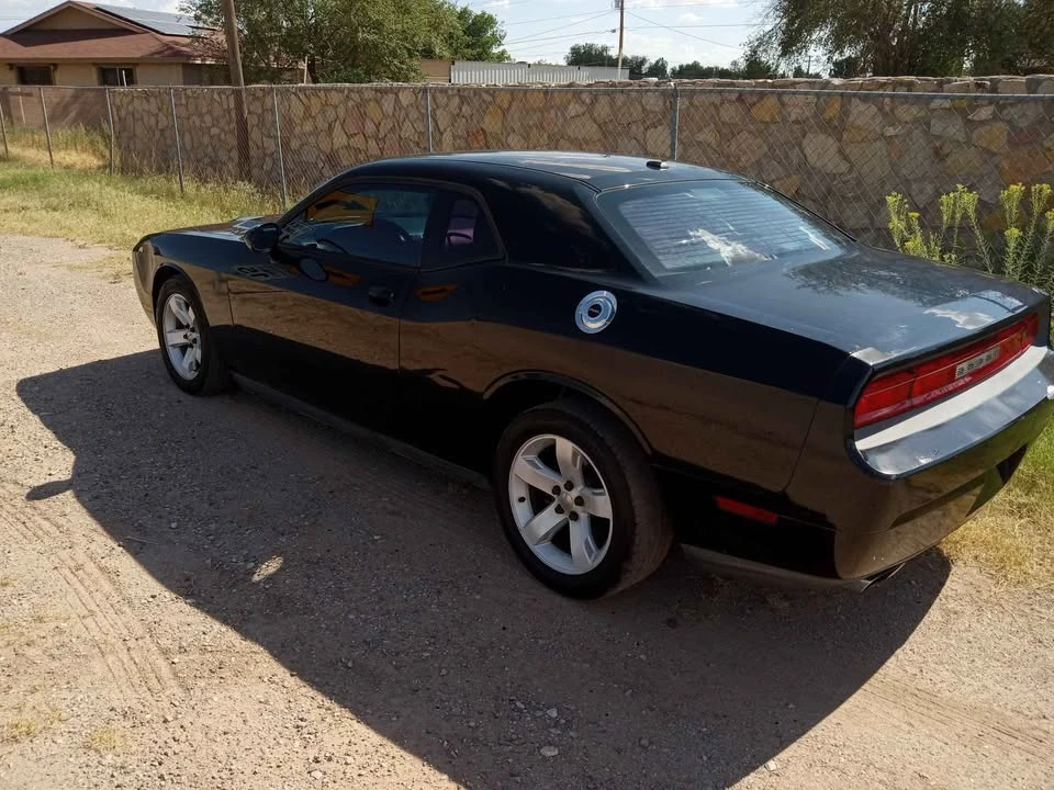 2014 Dodge Challenger 3rd Gen - Image 2 of 8