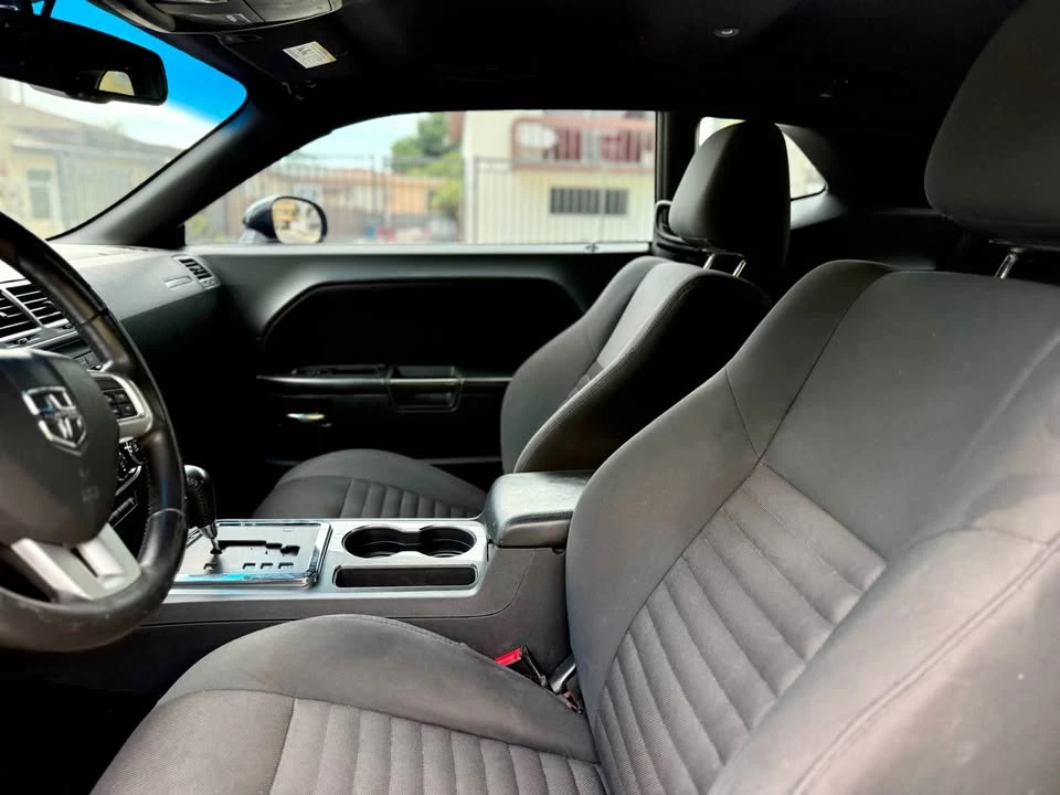2014 Dodge Challenger 3rd Gen - Image 9 of 16