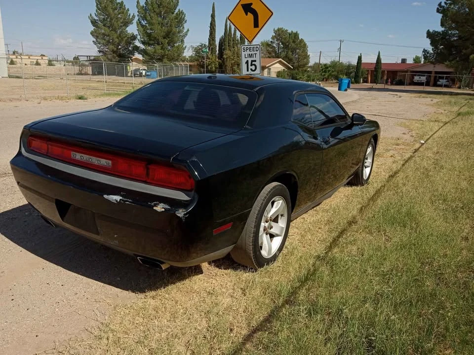 2014 Dodge Challenger 3rd Gen - Image 7 of 8