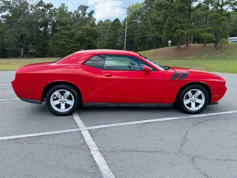 2014 Dodge Challenger 3rd Gen - Image 5 of 15