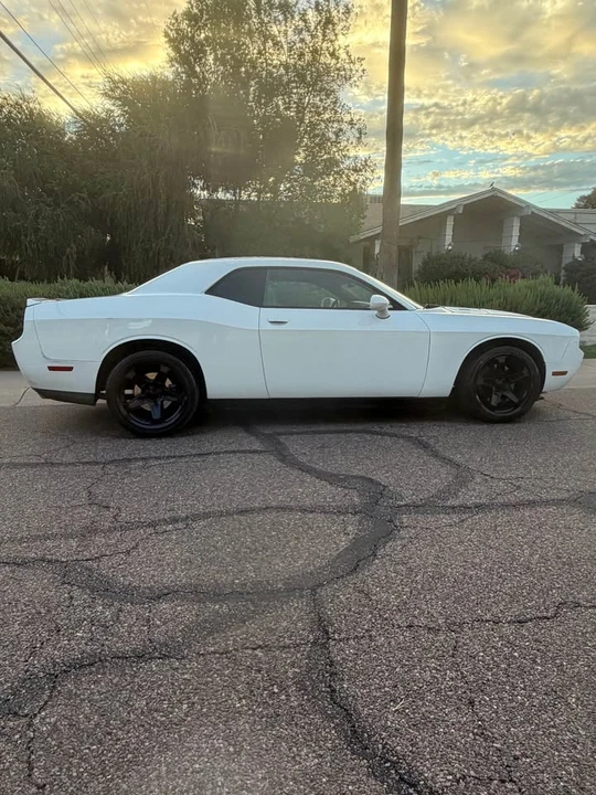 2014 Dodge Challenger 3rd Gen - Image 7 of 8