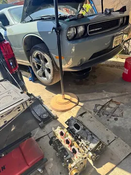 2014 Dodge Challenger SE Coupe 2D