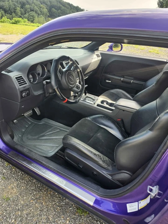 2014 Dodge Challenger SRT8 & 392 3rd Gen - Image 5 of 7