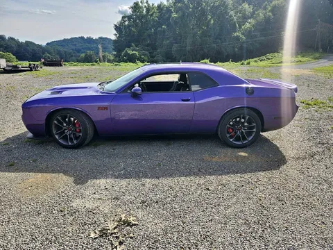 2014 Dodge Challenger SRT 392 Coupe 2D