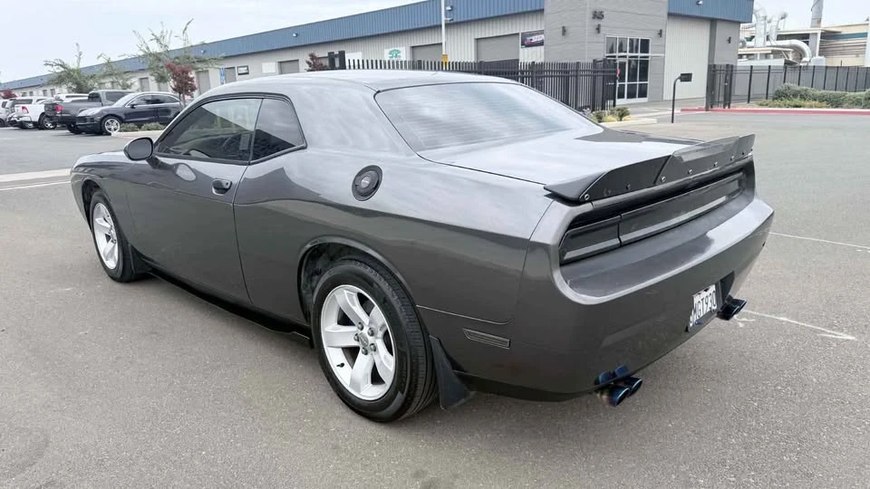 2014 Dodge Challenger 3rd Gen - Image 4 of 11
