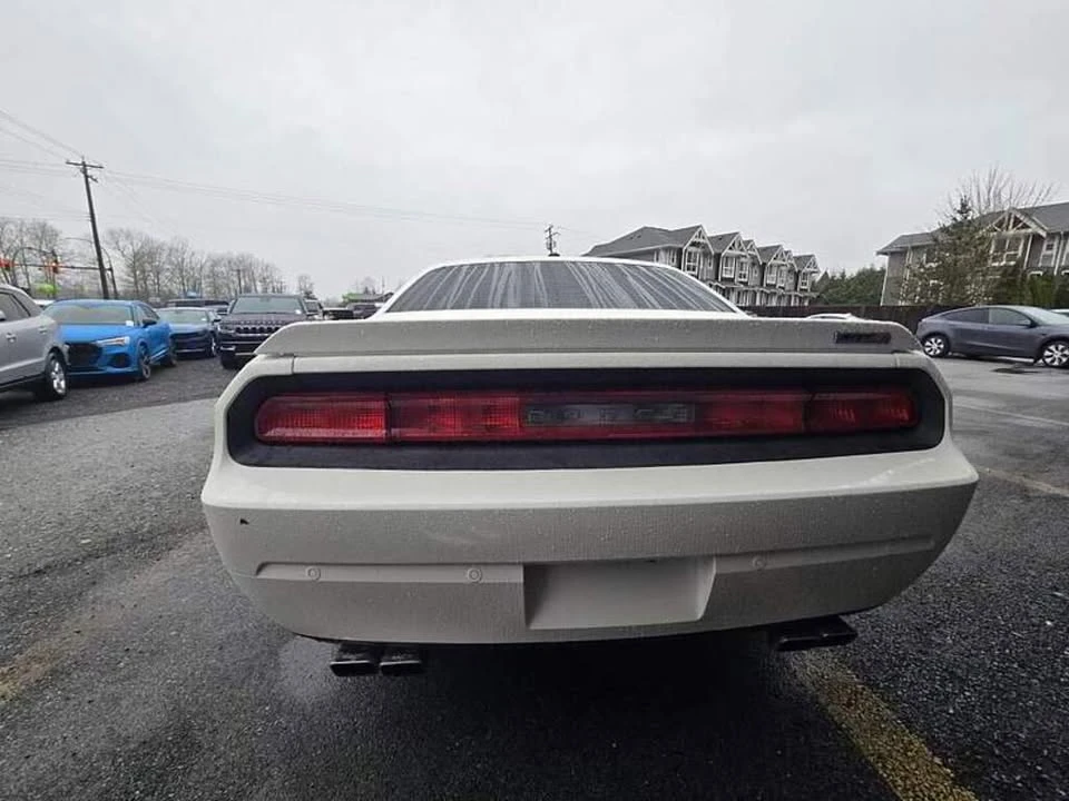 2014 Dodge Challenger SRT8 & 392 3rd Gen - Image 7 of 9