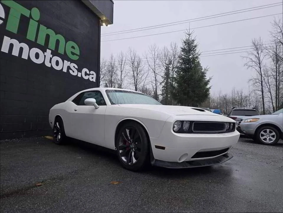 2014 Dodge Challenger SRT8 & 392 3rd Gen - Image 3 of 9