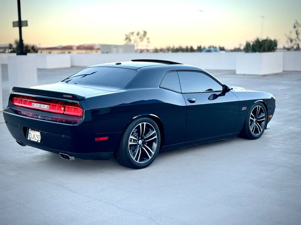 2014 Dodge Challenger SRT8 & 392 3rd Gen - Image 4 of 18