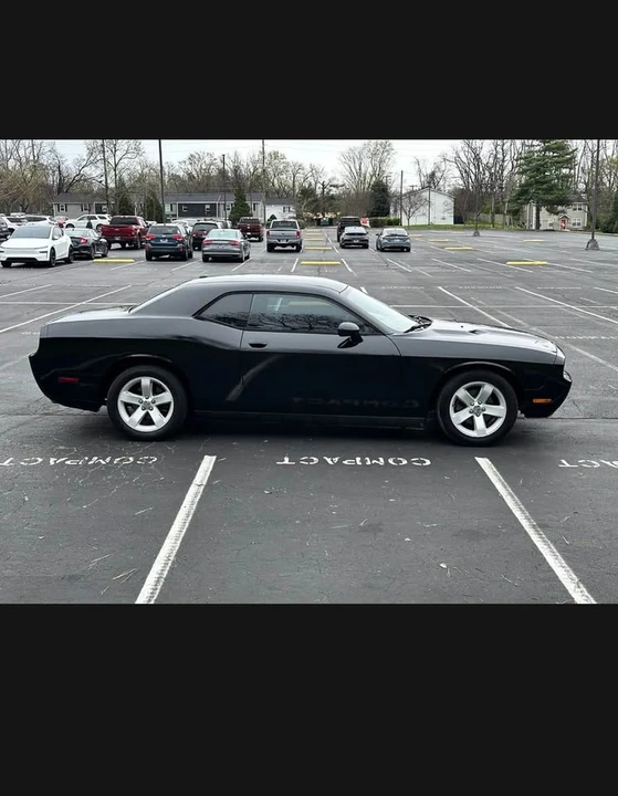 2014 Dodge Challenger 3rd Gen - Image 4 of 12