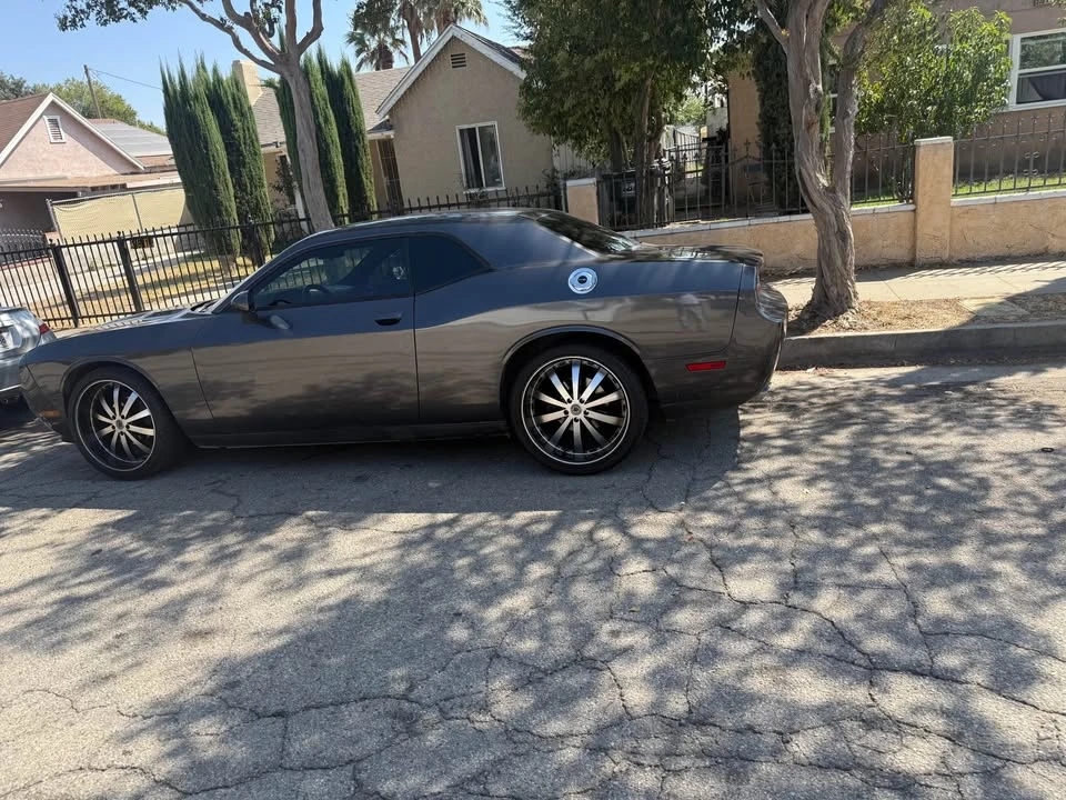2014 Dodge Challenger 3rd Gen - Image 2 of 2