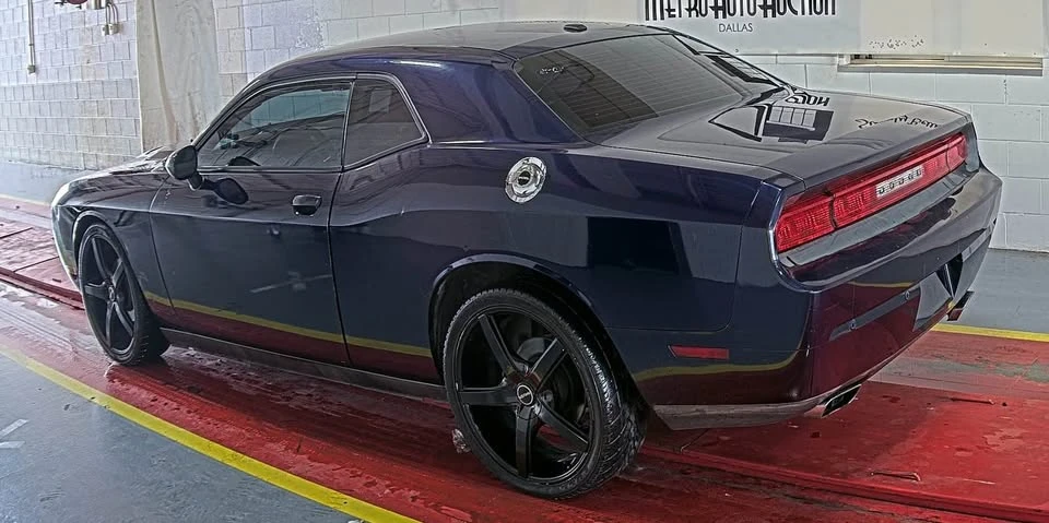 2014 Dodge Challenger 3rd Gen - Image 3 of 4