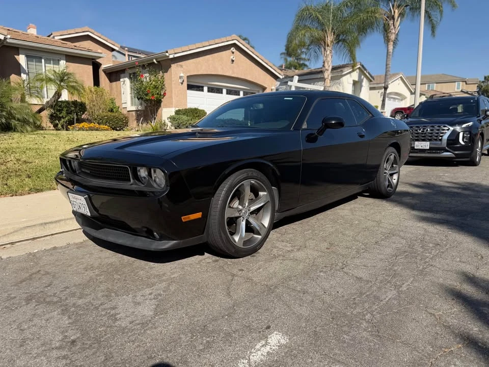 2014 Dodge Challenger 3rd Gen - Image 3 of 8