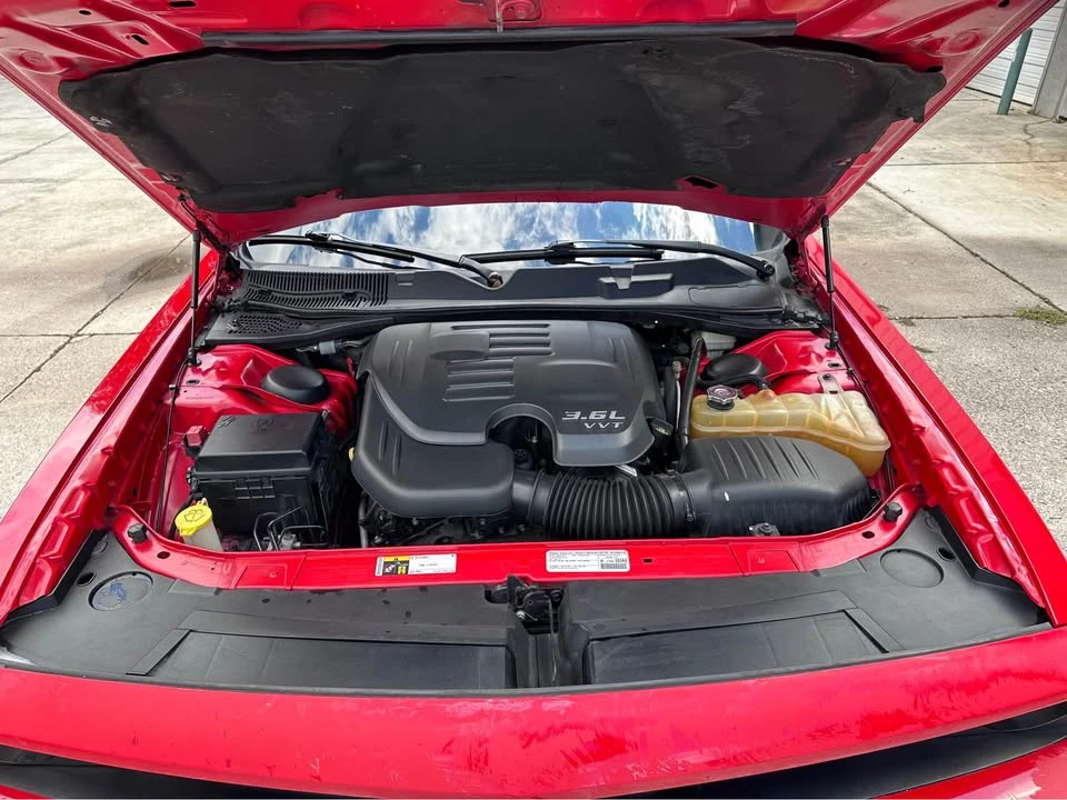 2014 Dodge Challenger 3rd Gen - Image 9 of 12