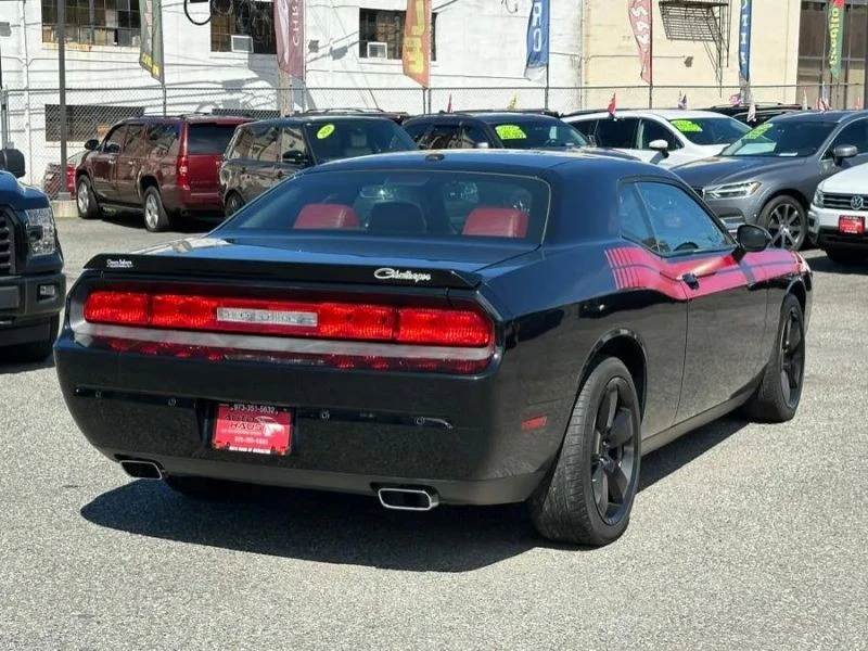 2014 Dodge Challenger 3rd Gen - Image 4 of 12