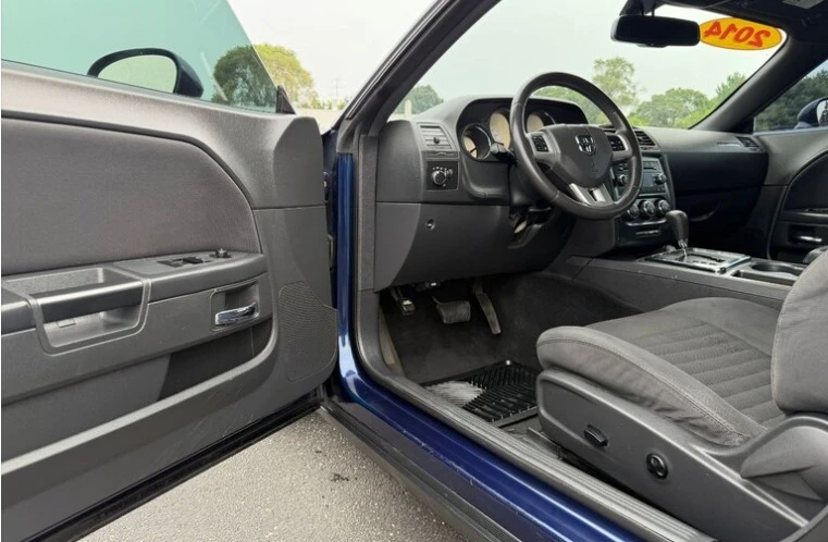 2014 Dodge Challenger 3rd Gen - Image 10 of 14