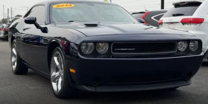 2014 Dodge Challenger 3rd Gen - Image 2 of 14