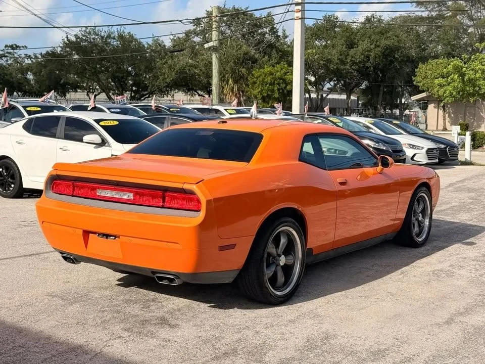 2014 Dodge Challenger 3rd Gen - Image 4 of 15