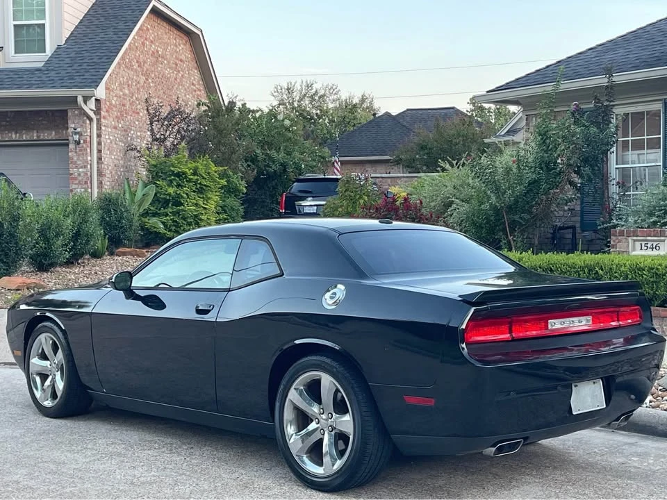 2014 Dodge Challenger 3rd Gen - Image 2 of 10