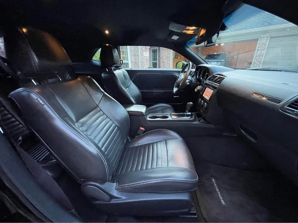 2014 Dodge Challenger 3rd Gen - Image 6 of 10
