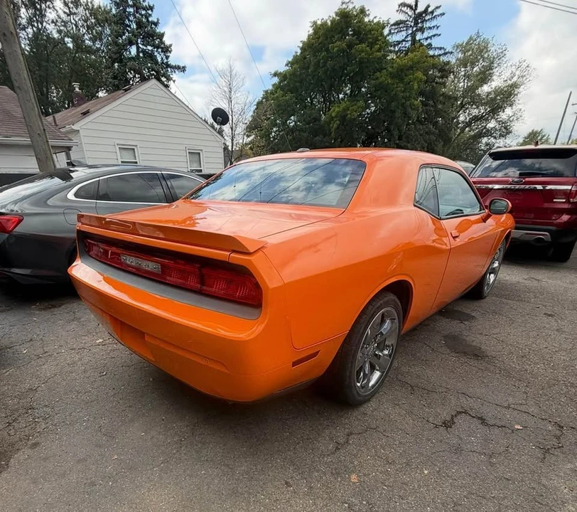 2014 Dodge Challenger 3rd Gen - Image 3 of 9