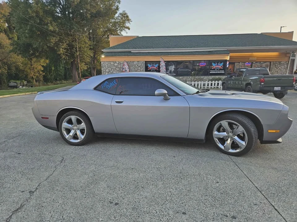 2014 Dodge Challenger 3rd Gen - Image 5 of 12