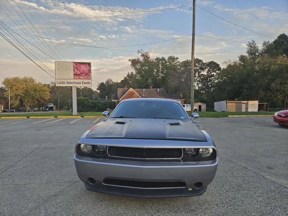 2014 Dodge Challenger 3rd Gen - Image 3 of 12