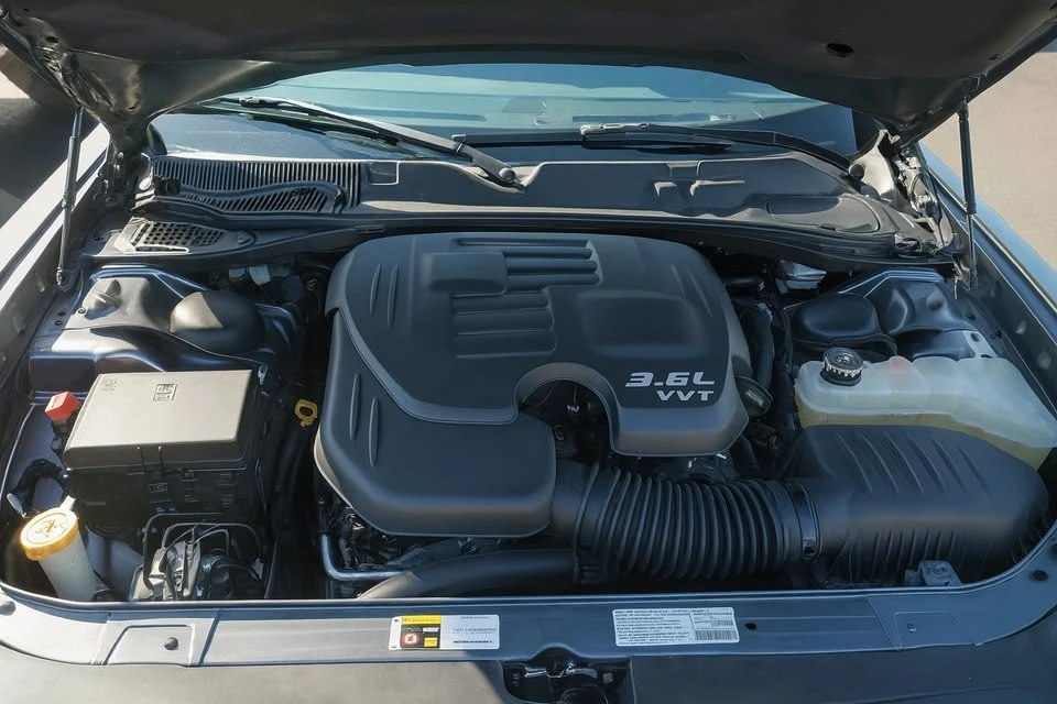 2014 Dodge Challenger 3rd Gen - Image 8 of 14