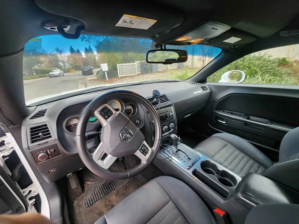 2014 Dodge Challenger 3rd Gen - Image 6 of 8