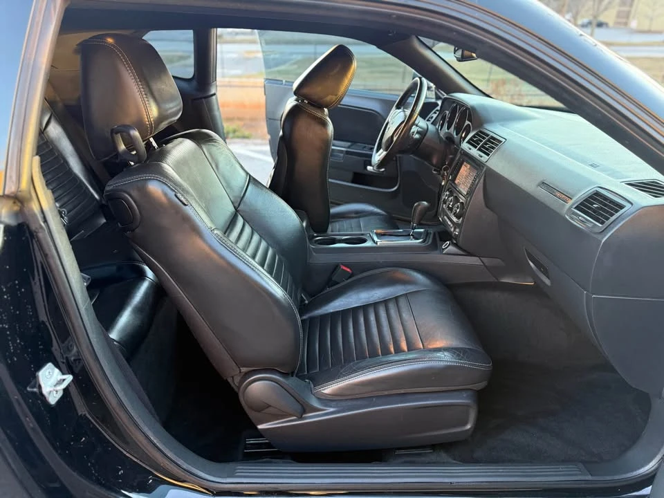 2014 Dodge Challenger 3rd Gen - Image 19 of 20