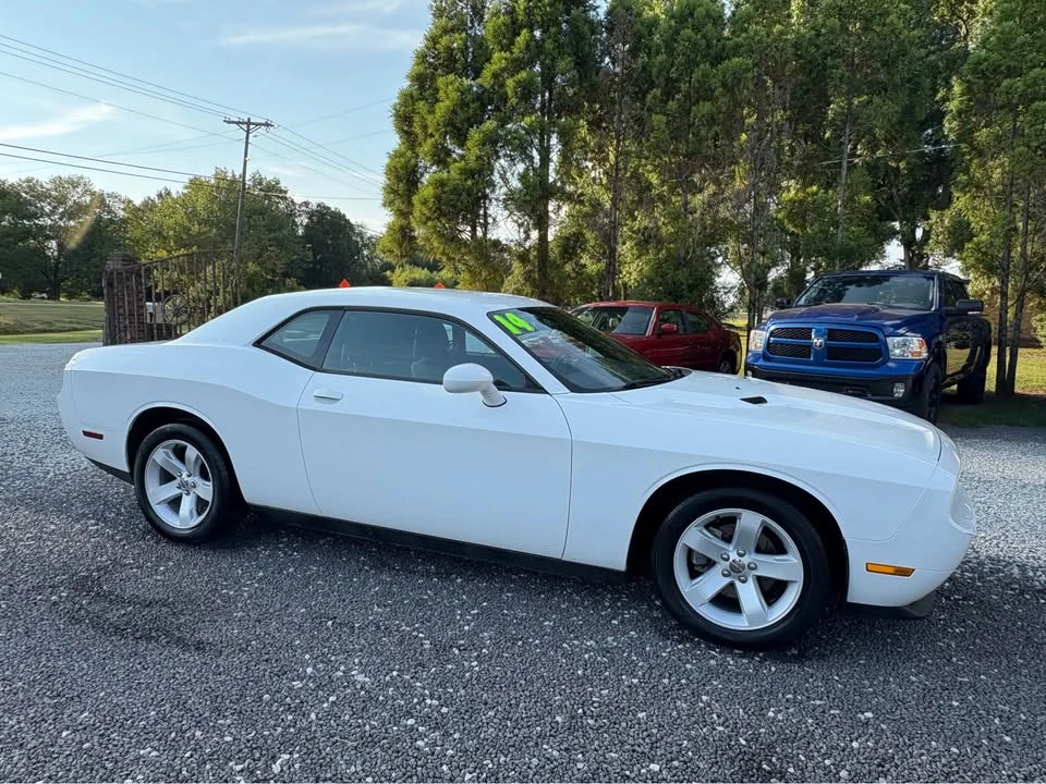 2014 Dodge Challenger 3rd Gen - Image 7 of 10