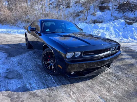 2014 Dodge Challenger SXT Coupe 2D
