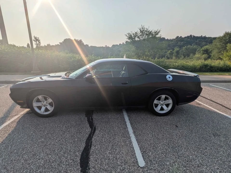 2014 Dodge Challenger 3rd Gen - Image 7 of 15