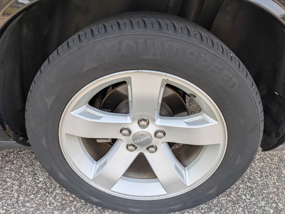 2014 Dodge Challenger 3rd Gen - Image 10 of 15