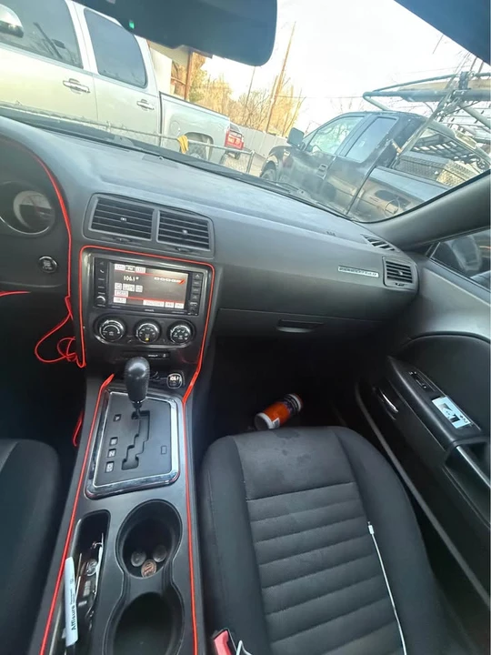 2014 Dodge Challenger 3rd Gen - Image 6 of 9