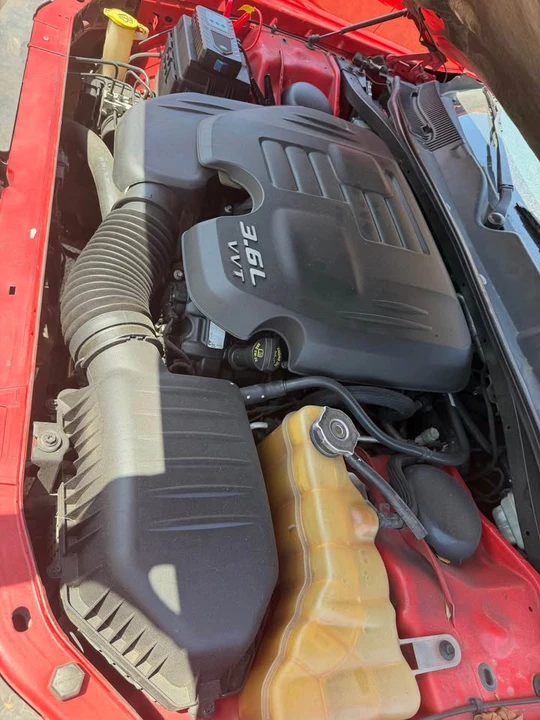 2014 Dodge Challenger 3rd Gen - Image 6 of 8