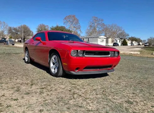 2014 Dodge Challenger SXT Coupe 2D