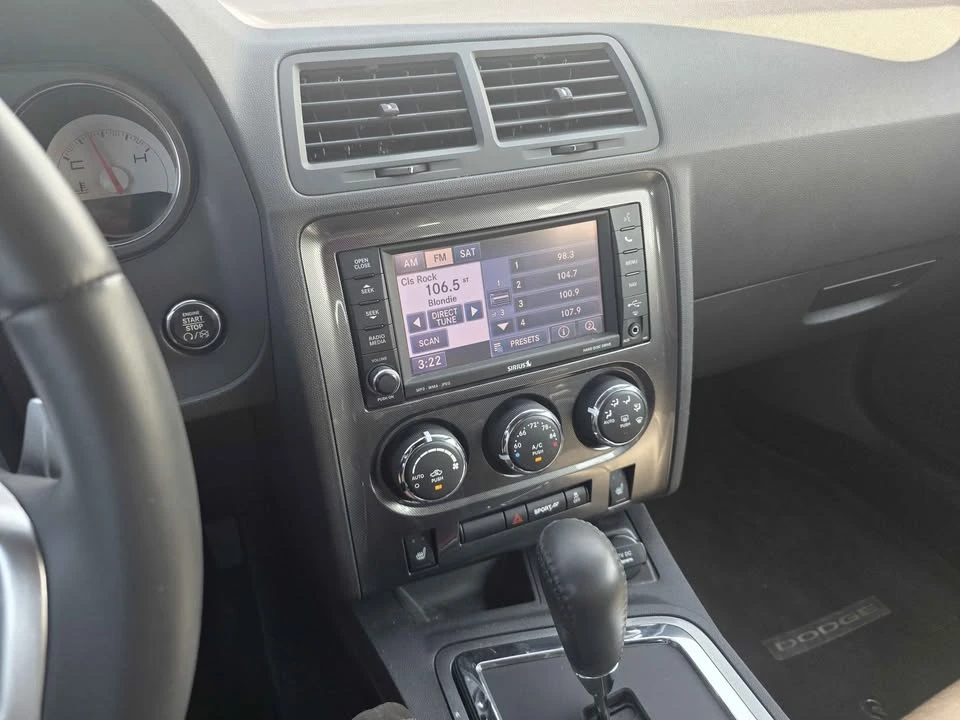 2014 Dodge Challenger 3rd Gen - Image 8 of 12
